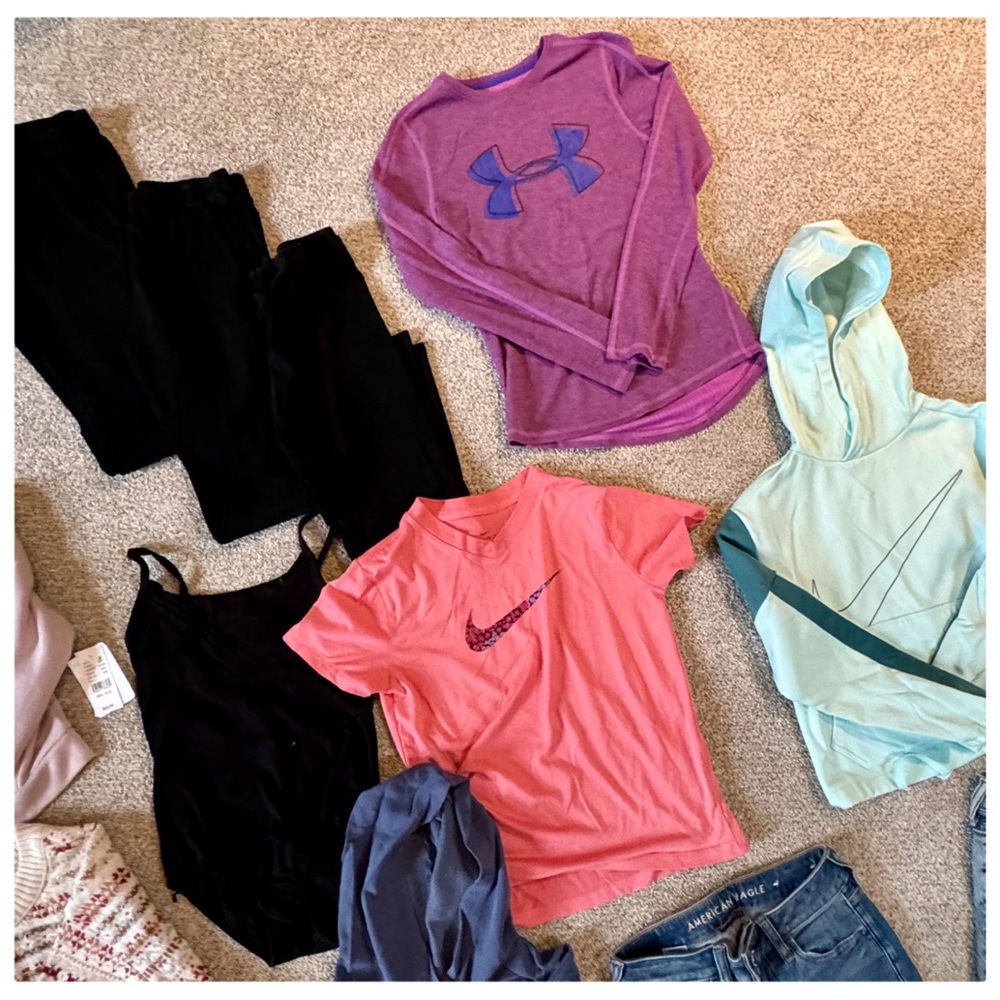 Nike, UnderArmour bundle- Large junior & Small adult